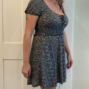 Urban Outfitters Babydoll floral mini dress Large